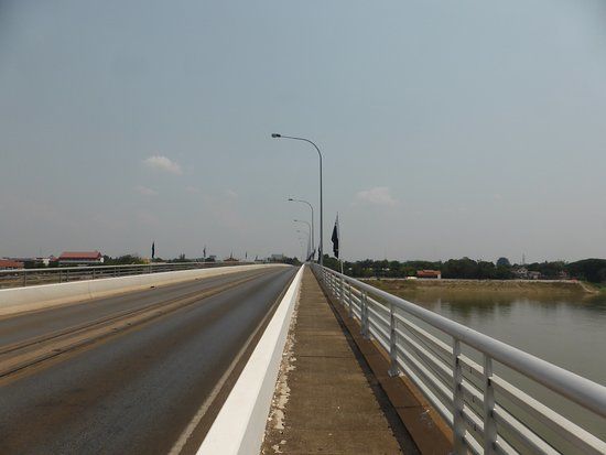 Thai-Laos Friendship Bridge